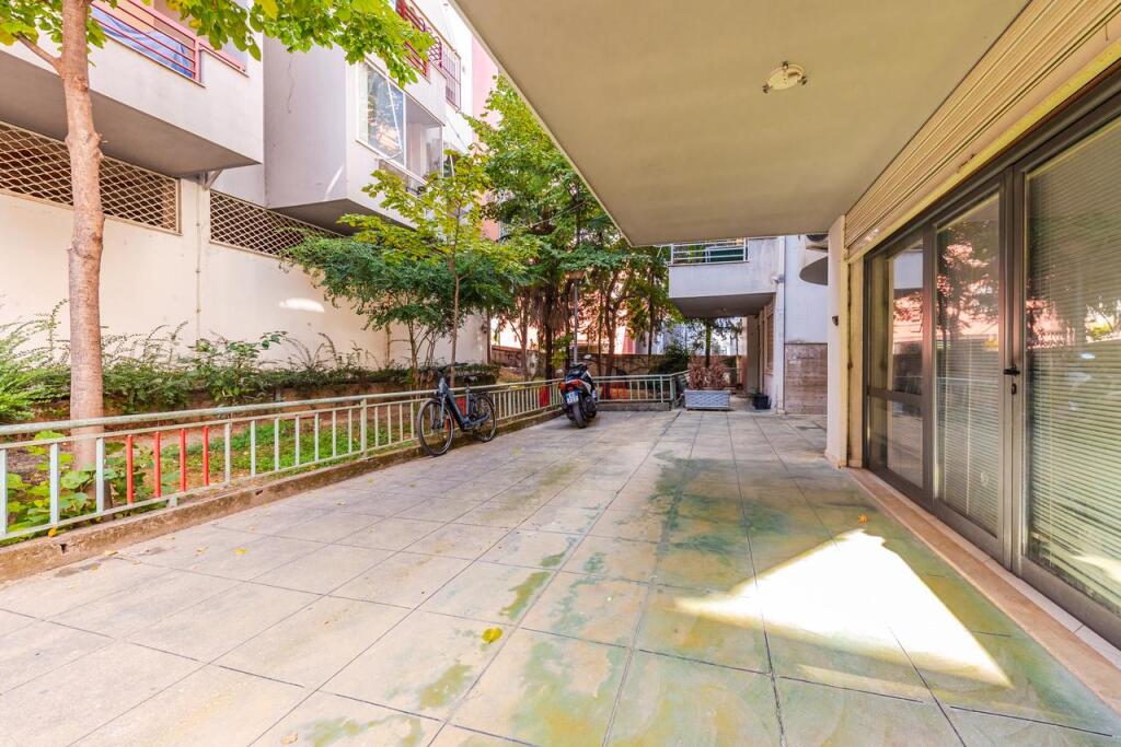 Super apartment 2+1+2 for rent at Colombo Complex, Lake