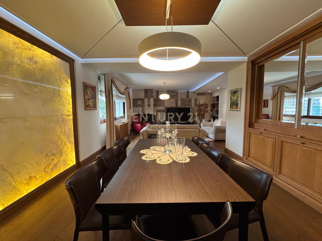 Penthouse me Qira – 2+1 • Kopshti Zoologjik