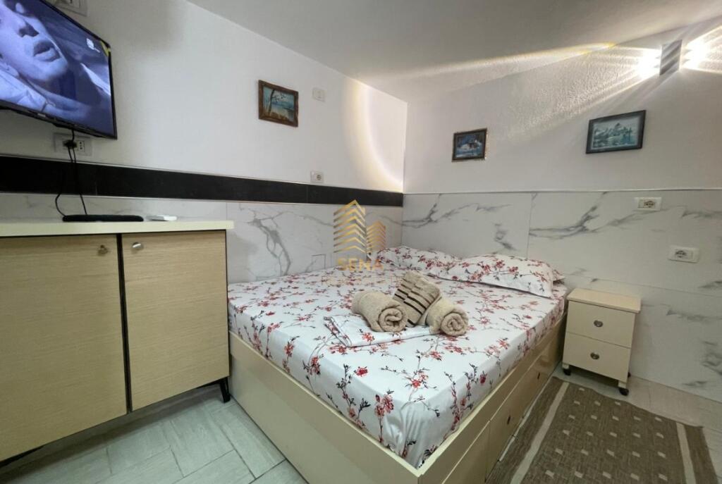 Qira, Garsoniere, 5 Maji, 370 Euro/muaj
