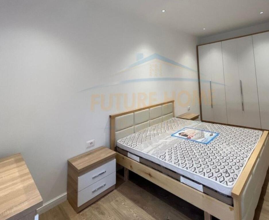 🏡 Apartament me qira 2+1 – Rruga “5 Maji”, Tiranë