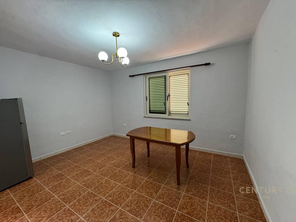 APPARTAMENTO 1+1 VICINO ALLA STRADA DI KAVAJË