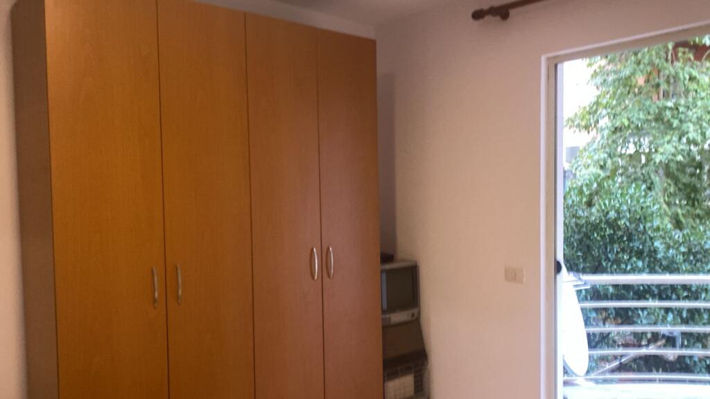 Jepet me qira apartament 2+1+2 ballkone