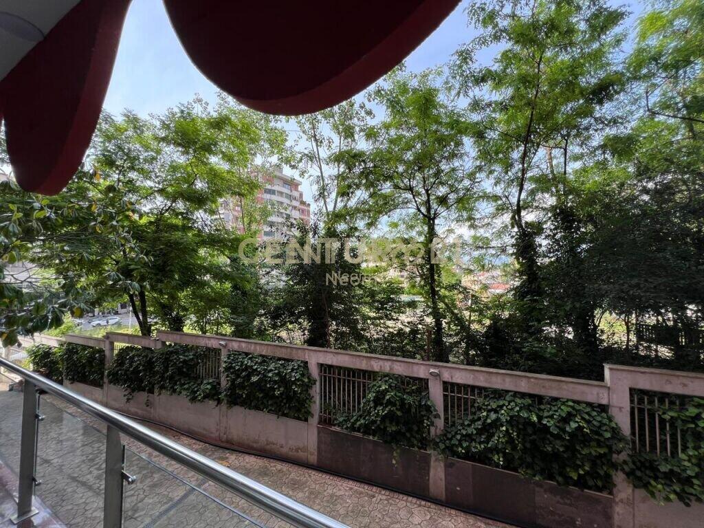 FOR RENT 170M2, COMMERCIAL SPACE AT THE TIRANA LAKE!
