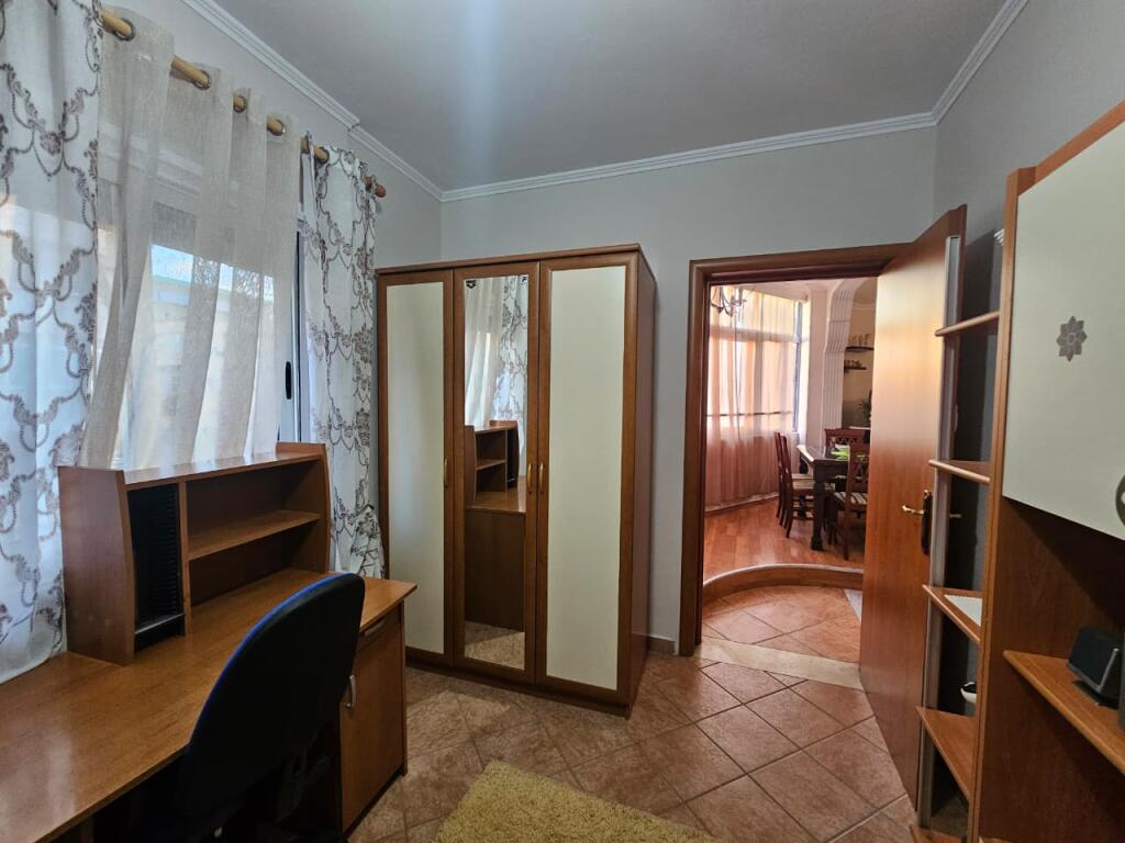 Appartamento 3+1+2 in affitto nel cuore di Tirana – Kika 1
