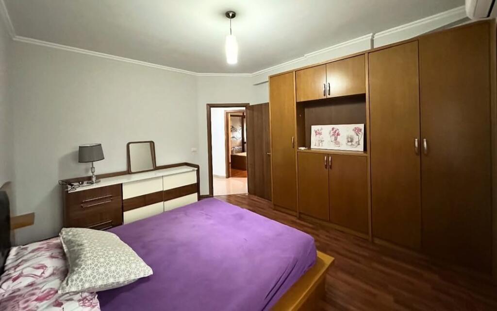 Appartamento 3+1 in vendita in Via Kavajes.