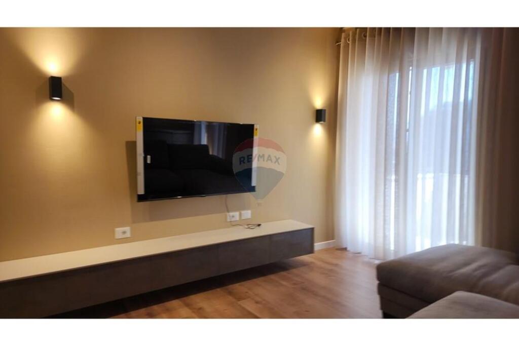 APARTAMENT 2+1+POST PARKIMI QIRA TE KOMPLEKSI DELIJORGJI