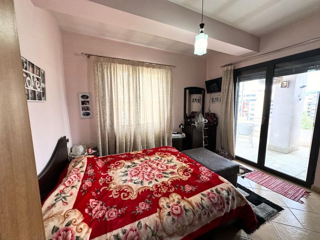 Apartment 2+1 for rent near Nela 6 in Yzberisht.