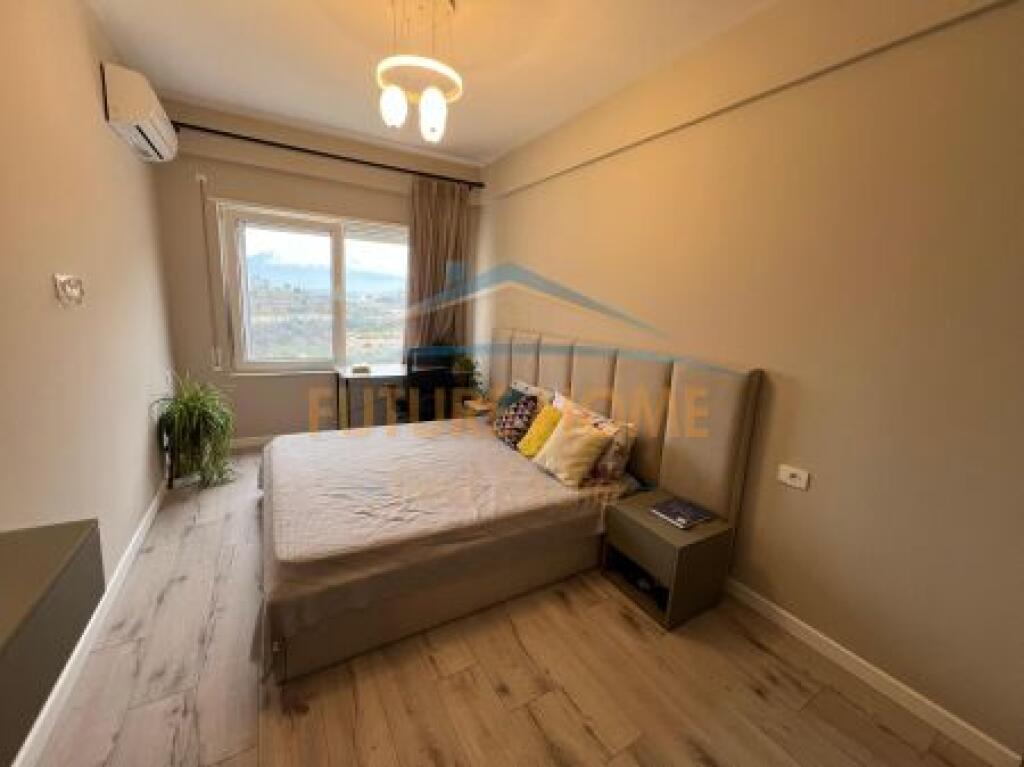 Shitet, Triplex 3+1+3, Rezidenca Kodra e Diellit 2
