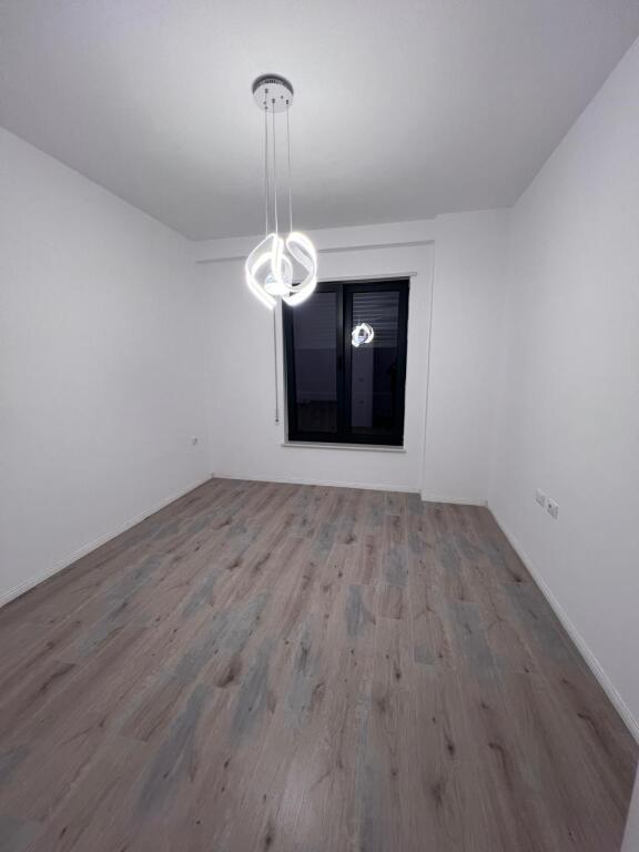 APARTAMENT 2+1+2+POST PARKIMI PER QIRA