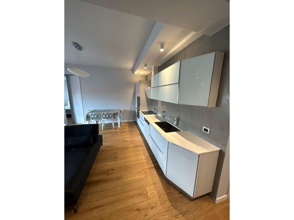 Affitto 1+1 vicino a Ish-Garda – Appartamento moderno con arredamento contemporaneo