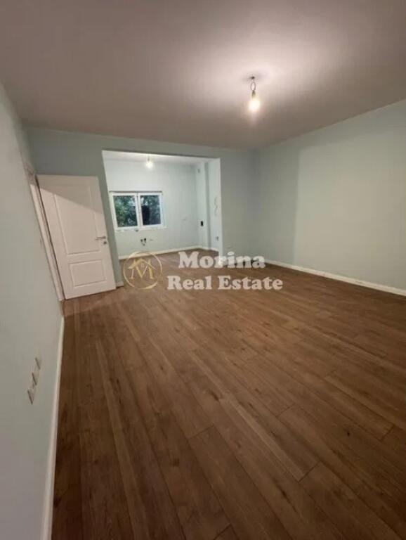 Affitto, Villa 5+1, Kombinat, 1500 Euro/Mese.