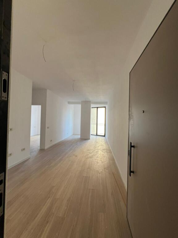 Mine Peza Jepet Apartament Me Qera 1+1 Per Zyra