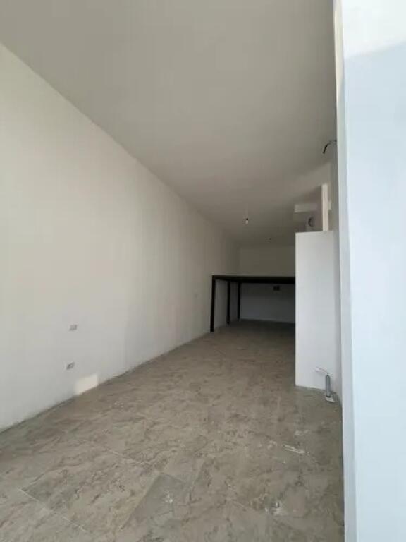 Negozio in affitto vicino allo Stadio Dinamo (ID BD21745) Tirana