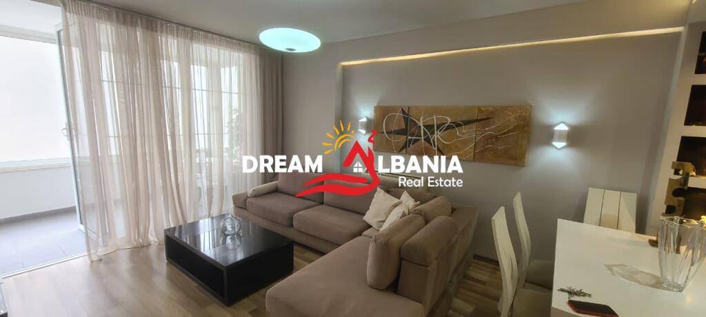 Super Apartament 2+1 me Qera ne Qender prane Muzeut (ID 42215402)