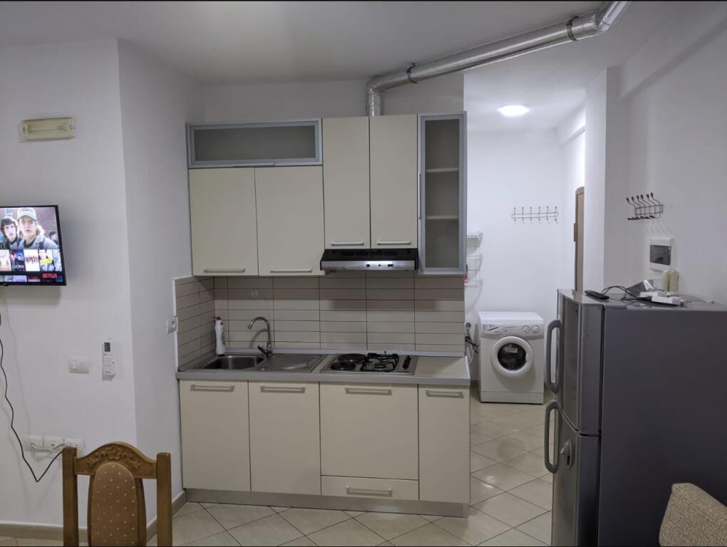 Jepet shtepi me qera 1+1 per studenta ne Vlore