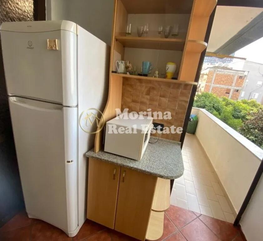Qera , Apartament 1+1 , Rruga e Bardhok Biba , 550 euro/ muaj