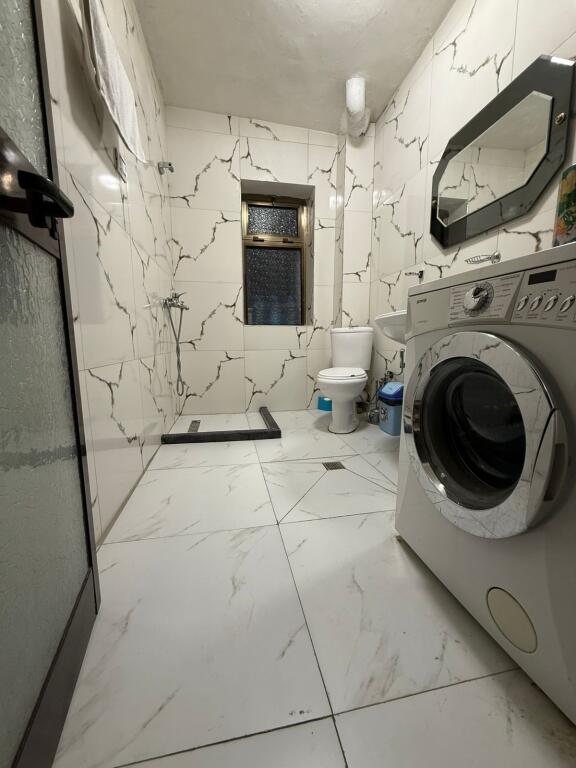 Jepet Apartament me qera