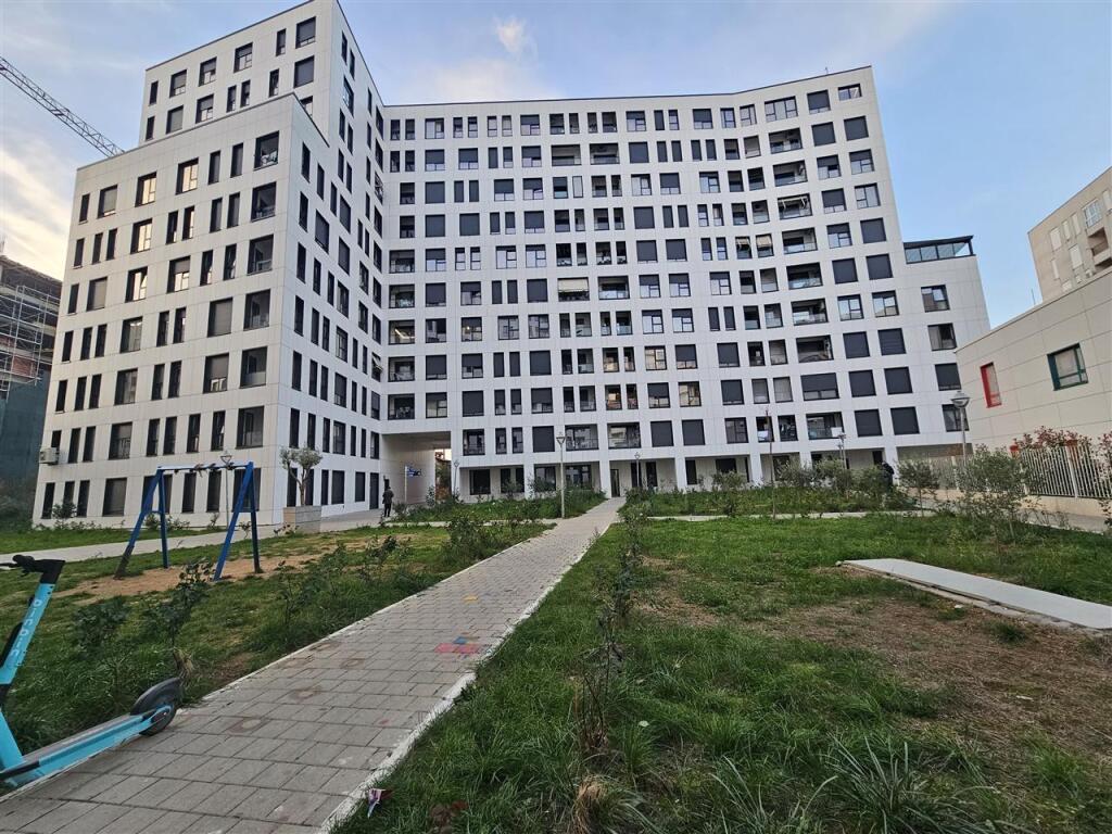 Studio apartment for sale at 21 Dhjetori, Kontakt buildings