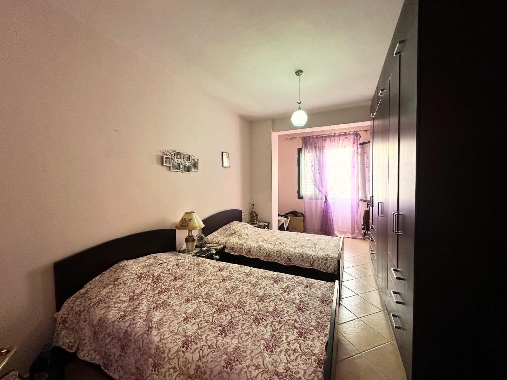 Apartment 2+1 for rent near Nela 6 in Yzberisht.