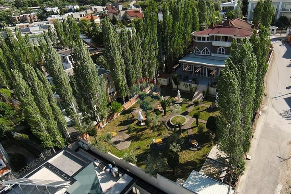 MULTIFUNCTIONAL BUILDING FOR SALE NEAR TEG!
