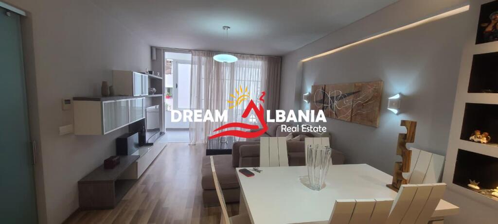 Super Apartament 2+1 me Qera ne Qender prane Muzeut (ID 42215402)