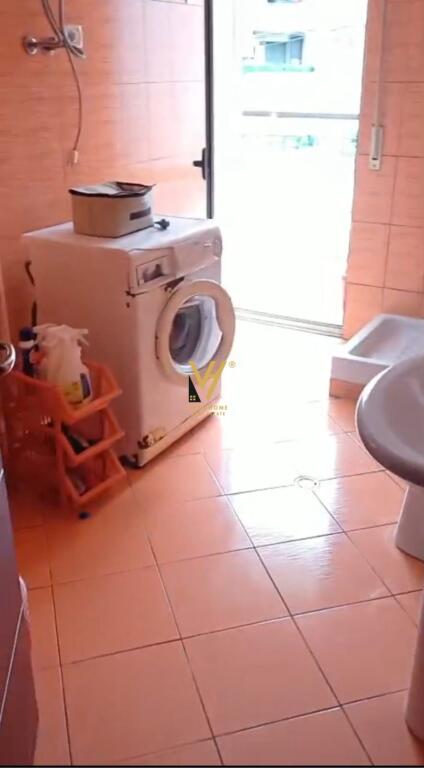 JEPET APARTAMENT 1+1+BLK ME QERA TE ALI DEMI 45.000 LEKE