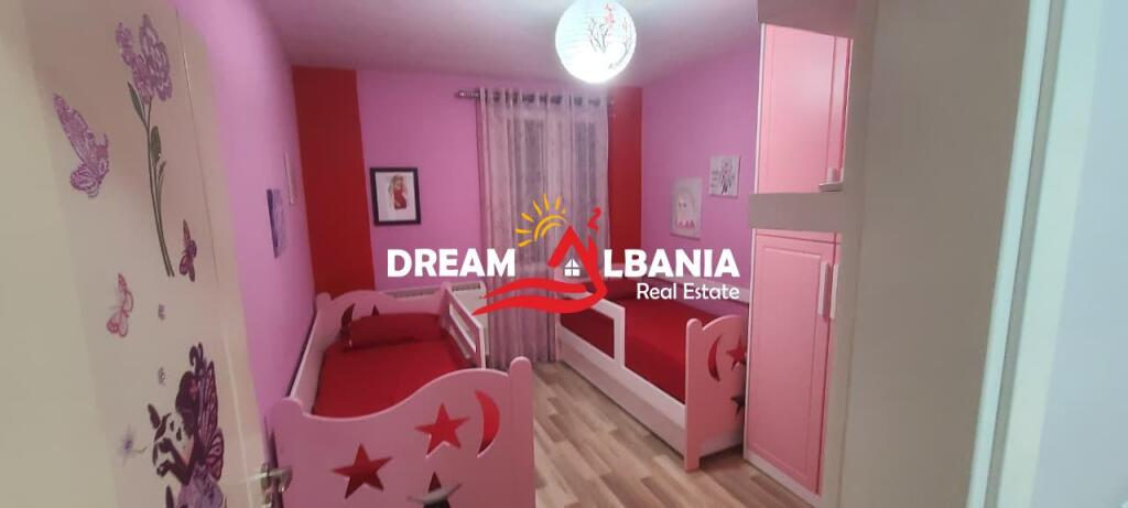 Super Apartament 2+1 me Qera ne Qender prane Muzeut (ID 42215402)