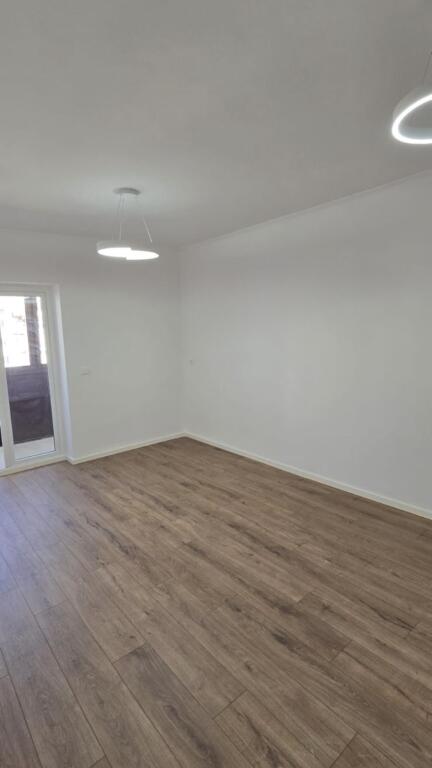 Shitet apartament 1+1 në Don Bosko!