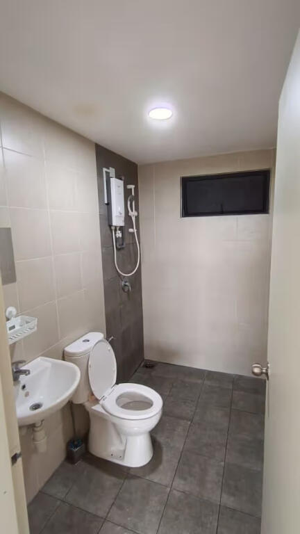 Negozio in affitto vicino allo Stadio Dinamo (ID BD21745) Tirana