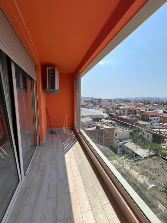 Jepet apartament 2+1+2 me qera Foleja Gjelber Zogu i Zi !
