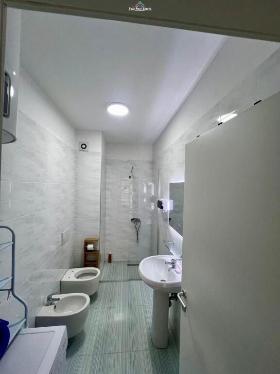 Apartament me qera 2+1 tek Bulevardi i Ri (ID B2201513) Tirane