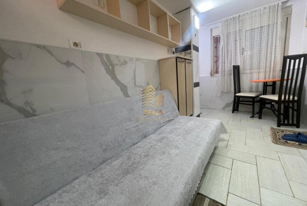 Qira, Garsoniere, 5 Maji, 370 Euro/muaj