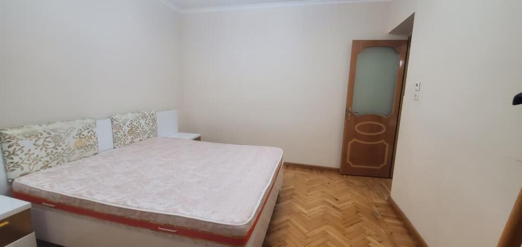 🏠 Apartament 2+1 me Qira – Rruga Fortuzi, Tiranë