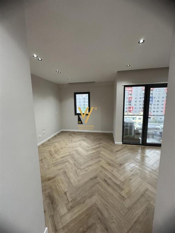 OFFICE 126 M2 FOR RENT AT REZ OASIS, NEW RING 1,250 EURO