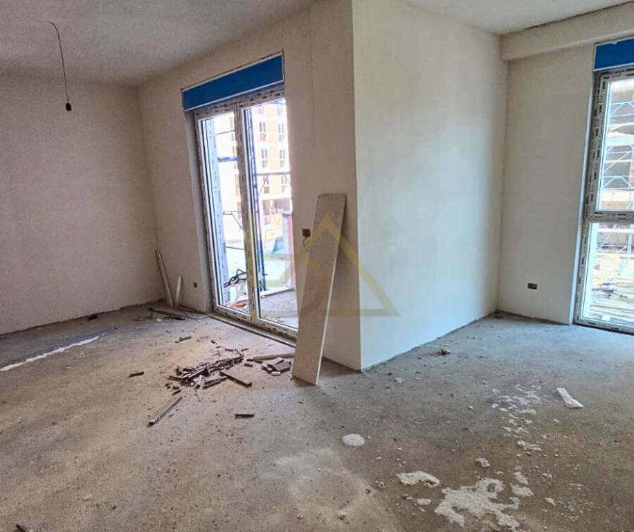 Shitet Apartament –Bulevardi i Ri, Tiranë