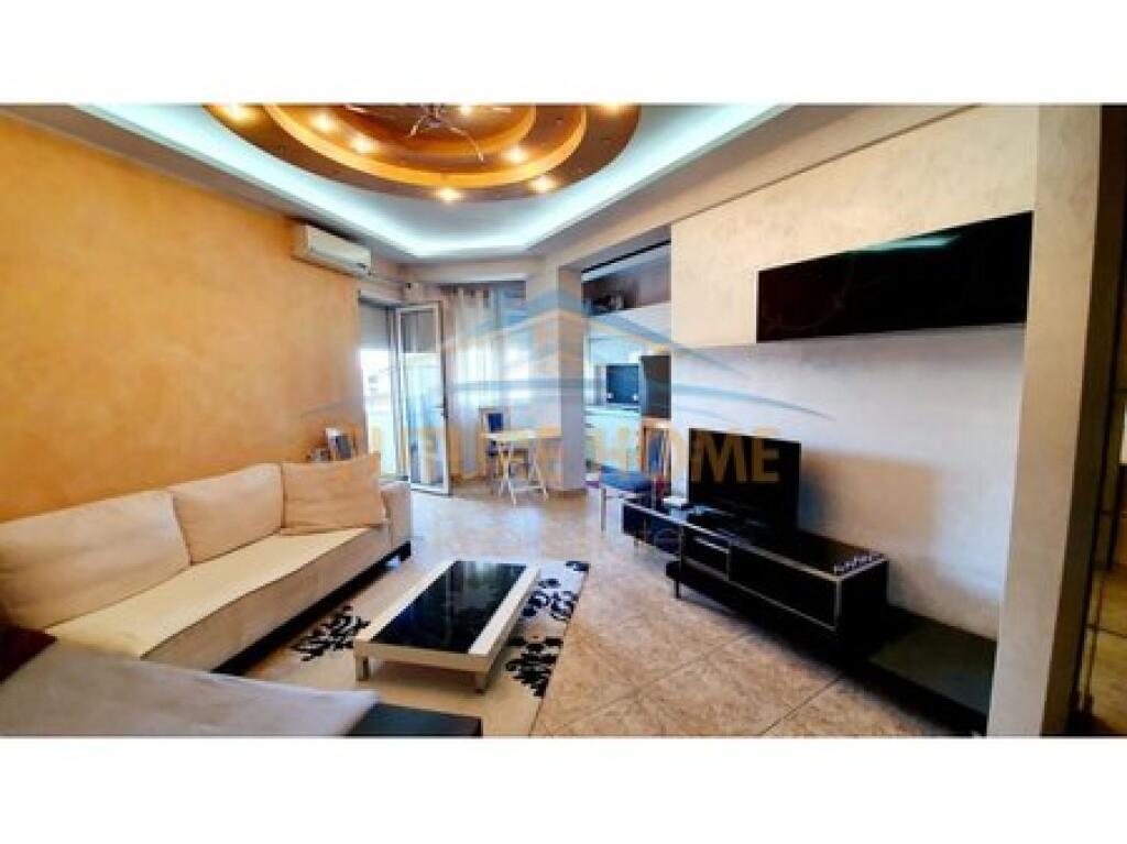 Rent, Apartment 1+1, Commune of Paris.