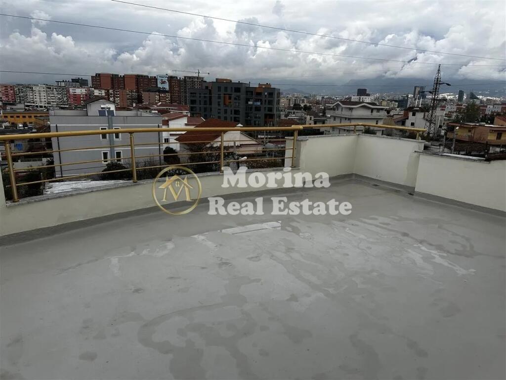 Qera, Shtepi Private 2+1, Selite, 400 euro/muaj