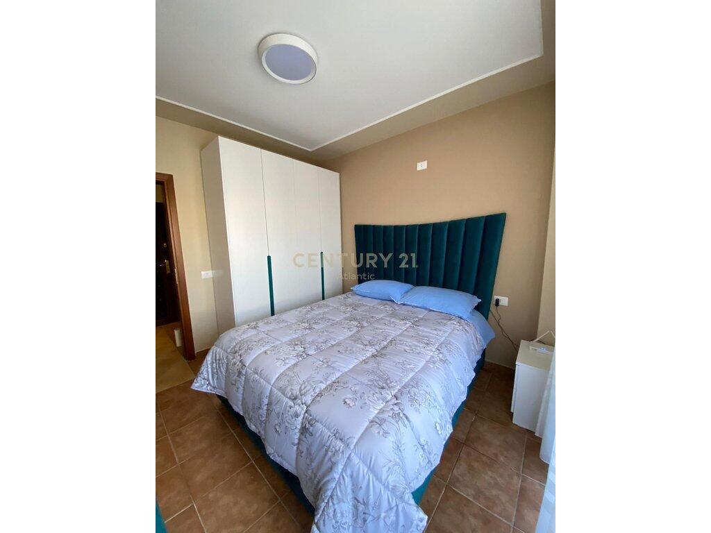 APPARTAMENTO 1+1 IN AFFITTO, VISTA MARE A 10M DAL MARE, SPIAGGIA ILIRIA, DURAZZO !!