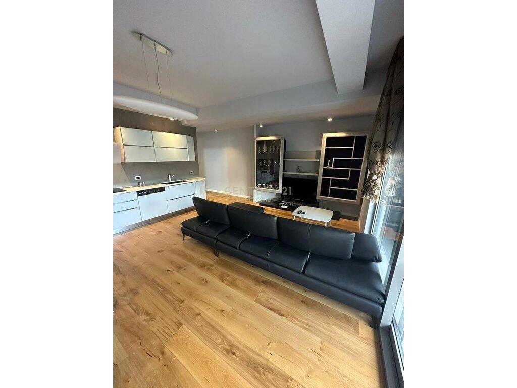 Affitto 1+1 vicino a Ish-Garda – Appartamento moderno con arredamento contemporaneo