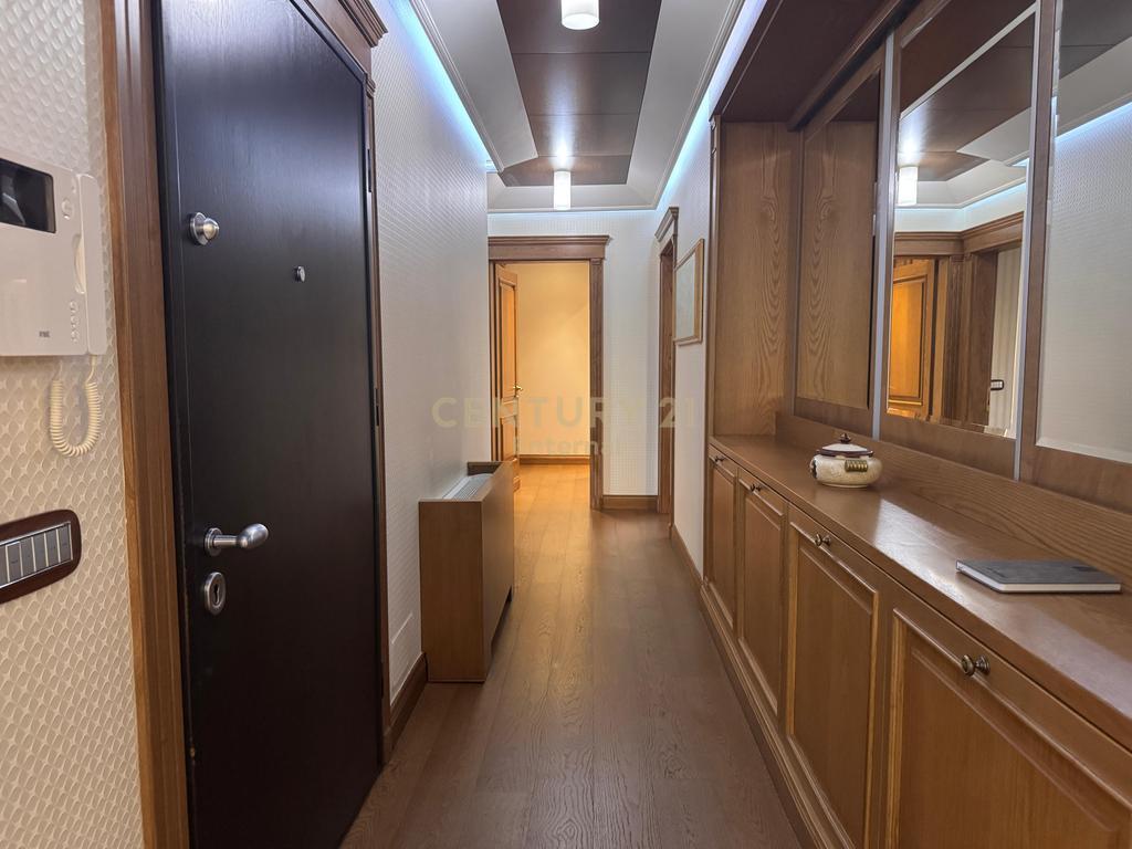 Penthouse me Qira – 2+1 • Kopshti Zoologjik