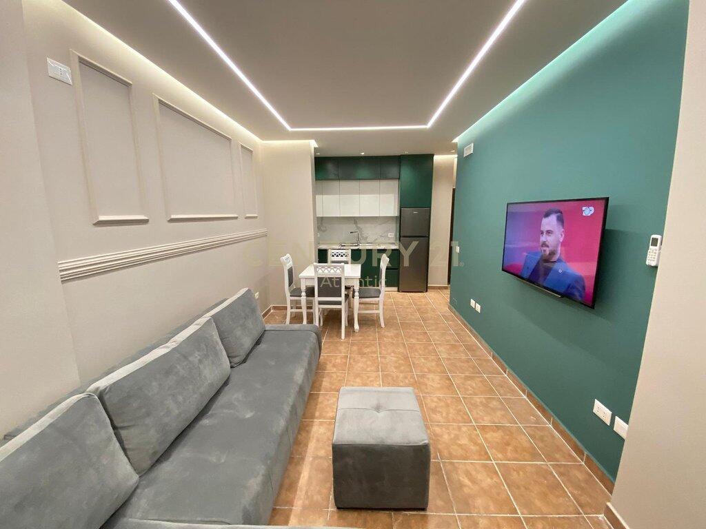 APPARTAMENTO 1+1 IN AFFITTO, VISTA MARE A 10M DAL MARE, SPIAGGIA ILIRIA, DURAZZO !!