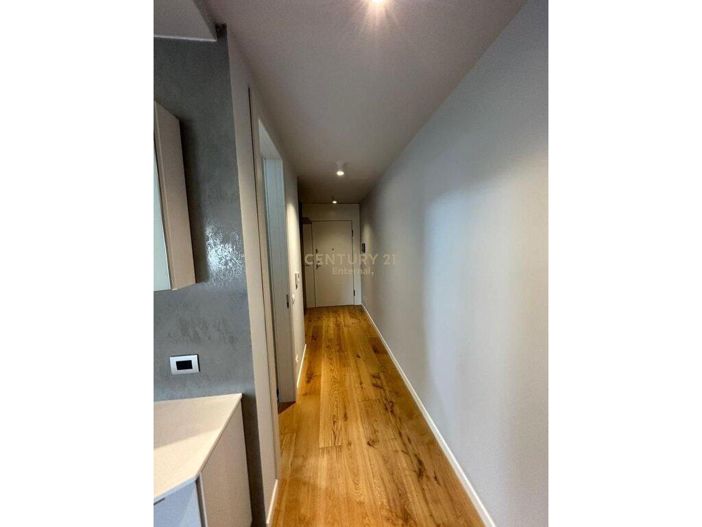 Affitto 1+1 vicino a Ish-Garda – Appartamento moderno con arredamento contemporaneo