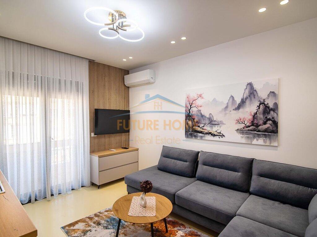 Affitto, Appartamento 1+1, Via Durazzo, Tirana