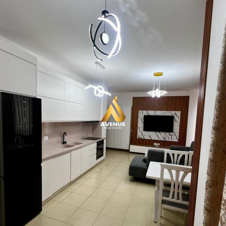 JEPET ME QIRA APARTMENT 2+1 BULEVARDI I RI, TIRANE