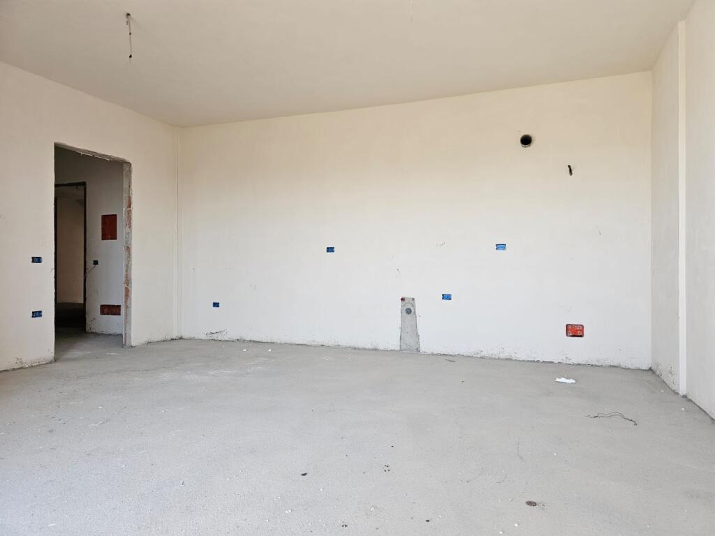 VENDESI APPARTAMENTO 2+1 – PASKUQAN, LATO DEL GRANDE ANELLO