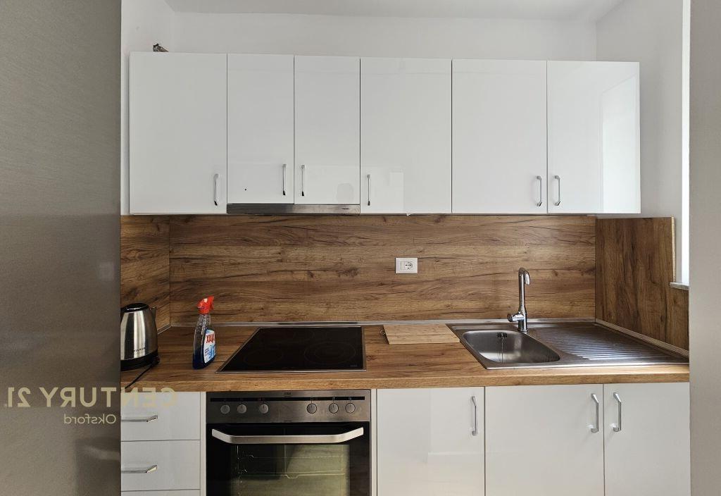 JEPET ME QIRA APARTAMENT 2+1 TEK 21 DHJETORI!