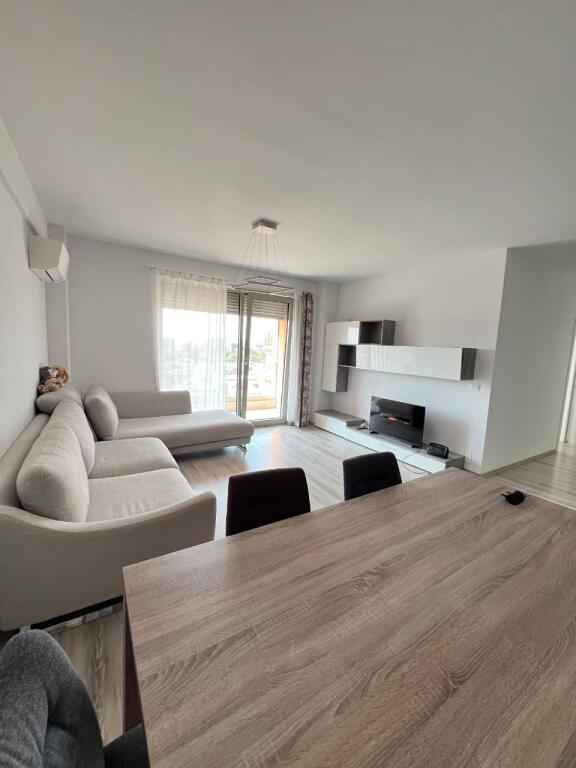 Jepet apartament 2+1+2 me qera Foleja Gjelber Zogu i Zi !
