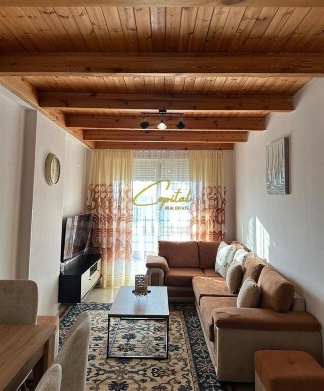APARTAMENT ME QERA 2+1 FRESKU 52.000 LEKE