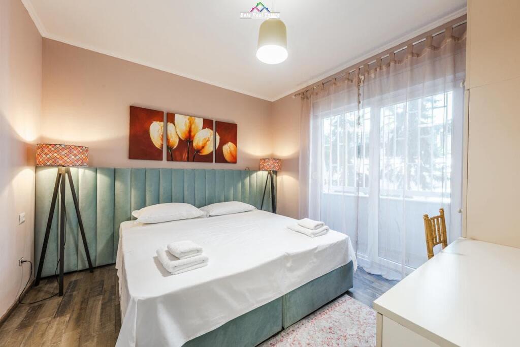 Apartament 
Me Qera 2+1 Tek Liqeni i Thate (ID B2201514) Tirane