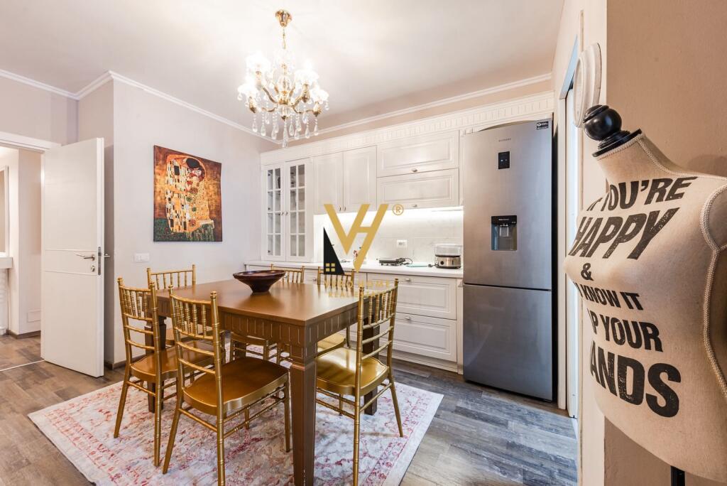 JEPET APARTAMENT 2+1+2+3 BLK ME QIRA TE KOPSHTI ZOOLOGJIK 900 EURO
